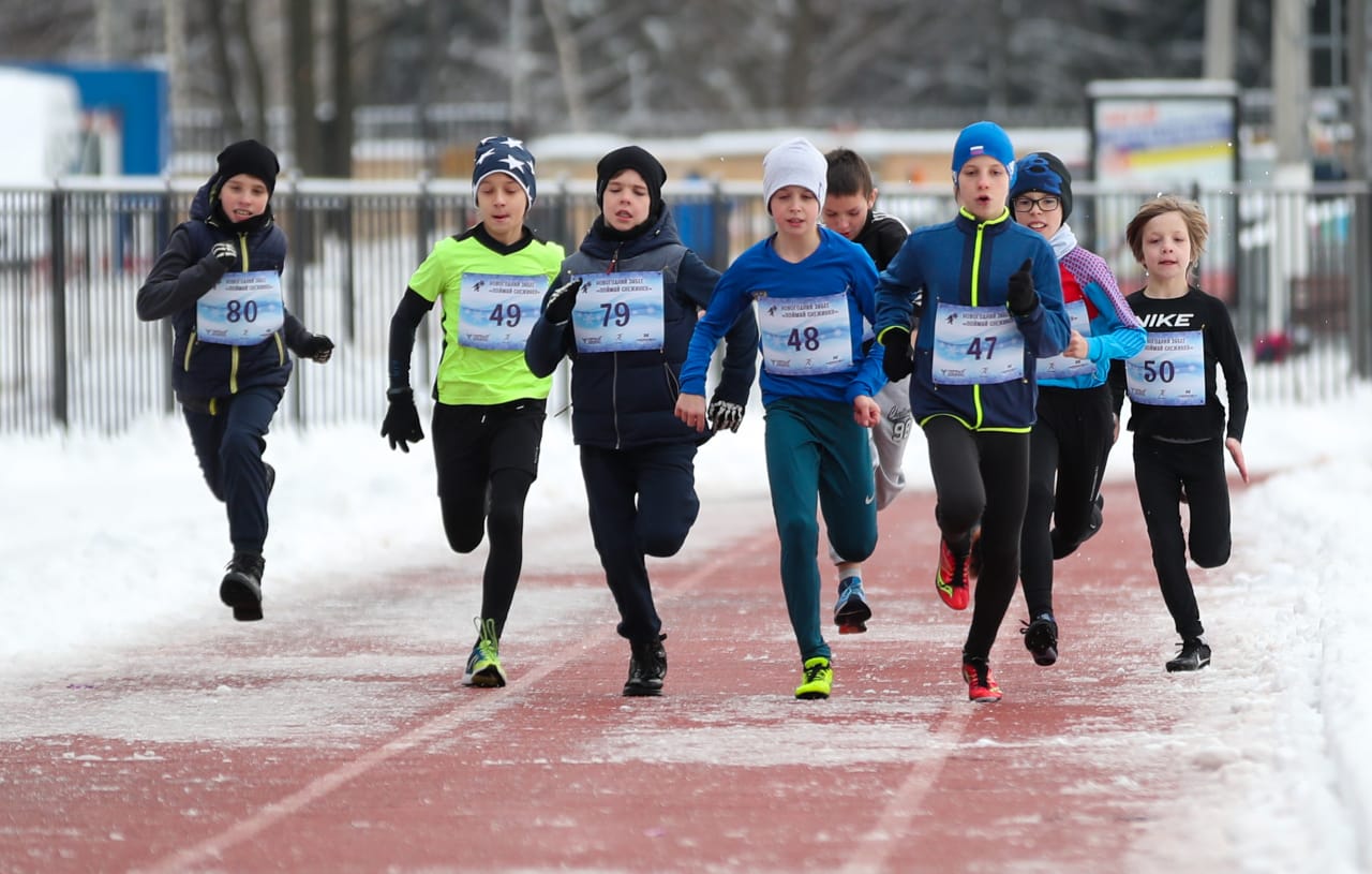 Новогодний забег Поймай снежинку, лёгкая атлетика, бег, Пятаев Даниил, дистанция 500 м